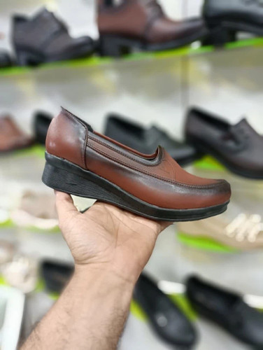 خرید اینترنتی کفش طبی زنانه