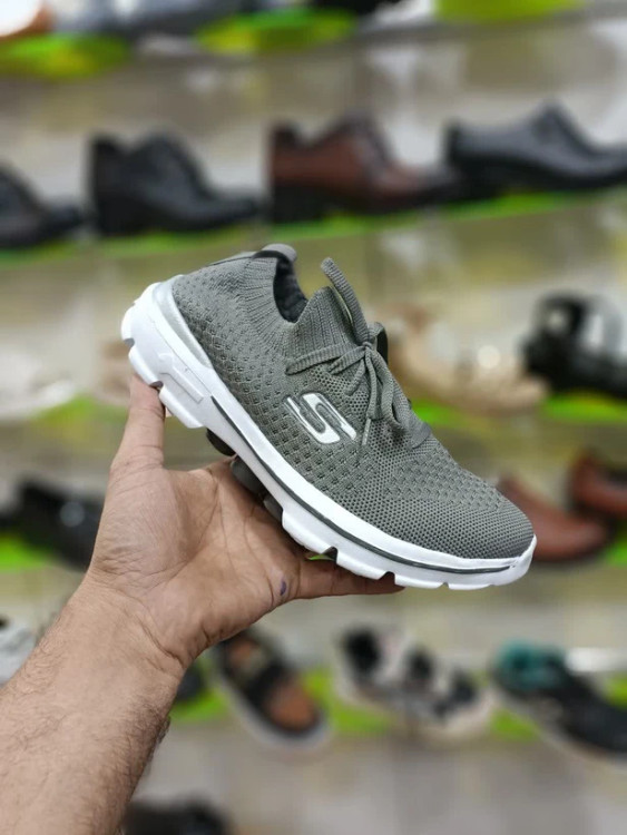 خرید اینترنتی کفش کتونی اسپرت زنانه