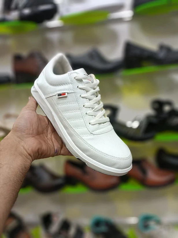 خرید اینترنتی کفش کتونی اسپرت بزرگ پا مردانه