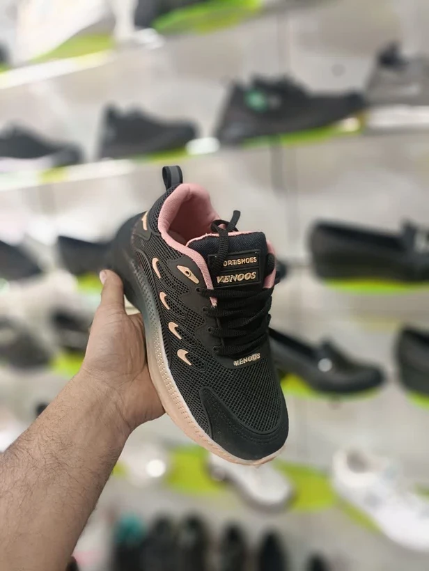 خرید اینترنتی کفش کتونی اسپرت زنانه