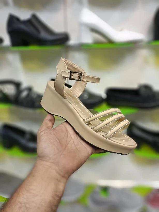 خرید اینترنتی صندل زنانه