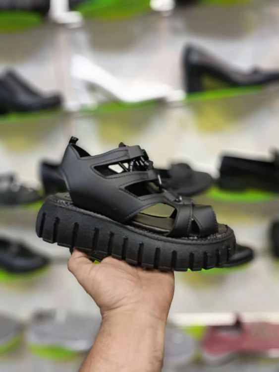 خرید اینترنتی صندل زنانه