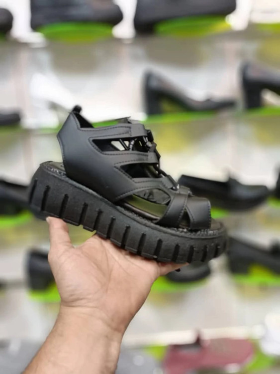 خرید اینترنتی صندل زنانه