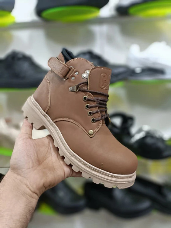 خرید اینترنتی نیم بوت مردانه