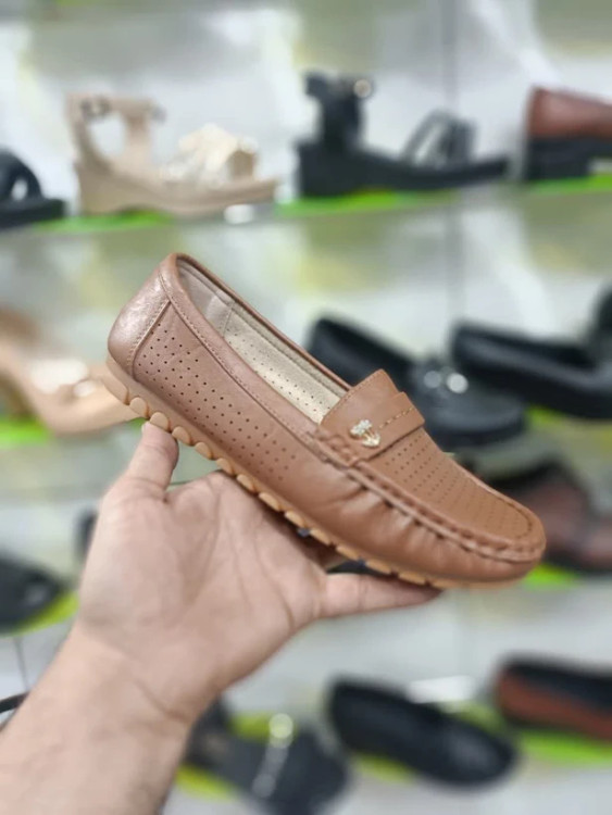 خرید اینترنتی کفش طبی زنانه