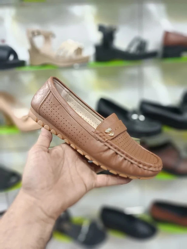 خرید اینترنتی کفش طبی زنانه