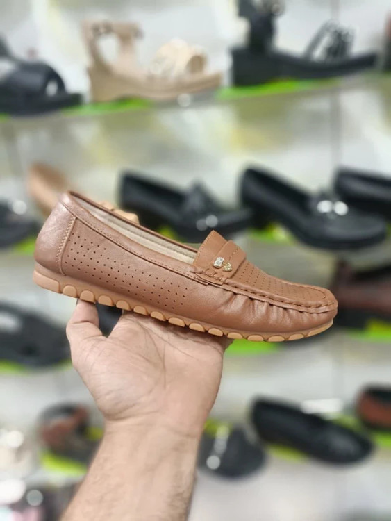 خرید اینترنتی کفش طبی زنانه