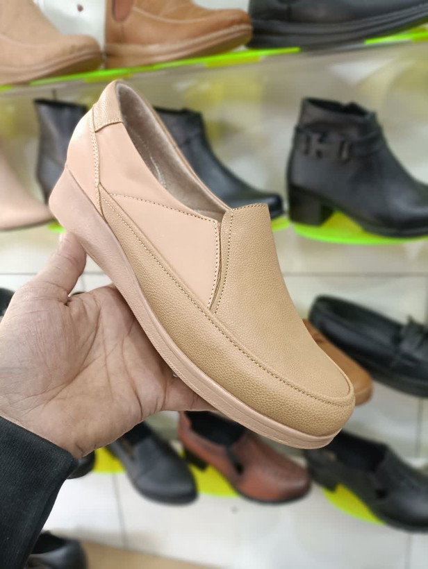 کفش طبی زنانه کرمی+ کیفیت تضمینی کد2092