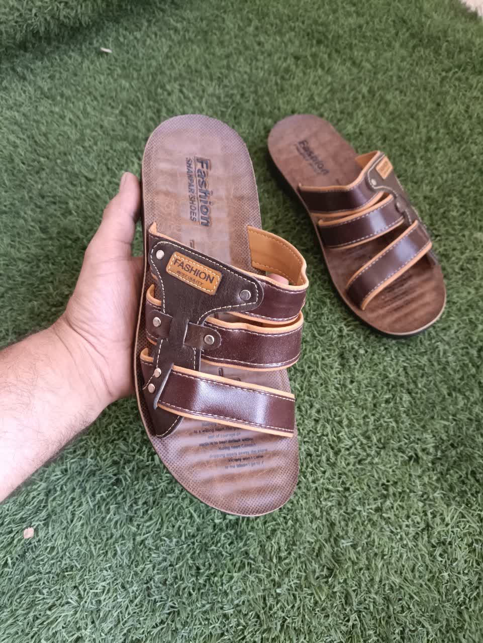 صندل مردانه طبی چرم صنعتی با زیره PU مقاوم و ضدتعریق کد 2286